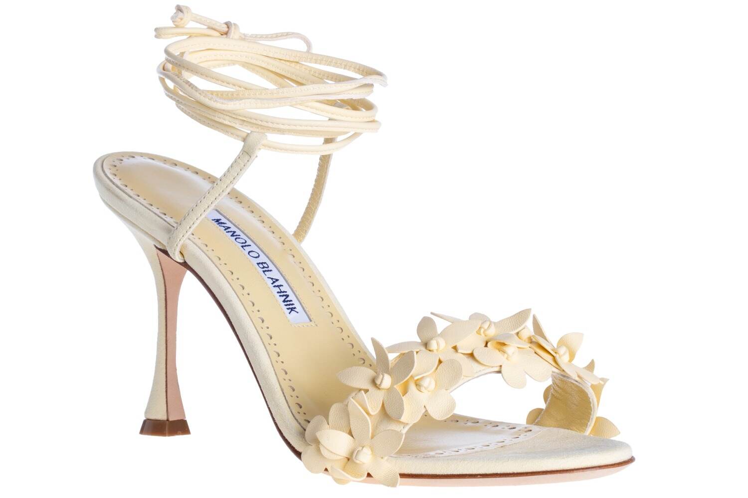 マノロ ブラニク“花々咲き誇る”ミュール&足首ストラップ付きヒールサンダル – ファッションプレス マノロ ブラニク“花々咲き誇る”ミュール&足首ストラップ付きヒールサンダル - ファッションプレス