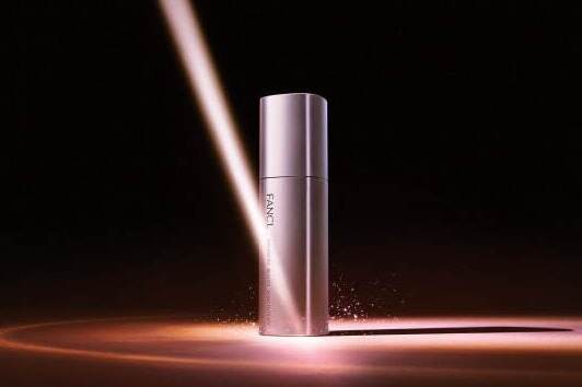 ファンケルの“エイジングケア特化”美容液が25年秋に誕生、こっくり濃厚ミルクでふっくら弾力肌へ – ファッションプレス ファンケルの“エイジングケア特化”美容液が25年秋に誕生、こっくり濃厚ミルクでふっくら弾力肌へ - ファッションプレス