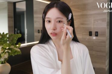 TWICE ミナ、オフの日のナチュラルメイク＆スキンケアルーティンを公開！ | Beauty Secret | VOGUE JAPAN & SK-II