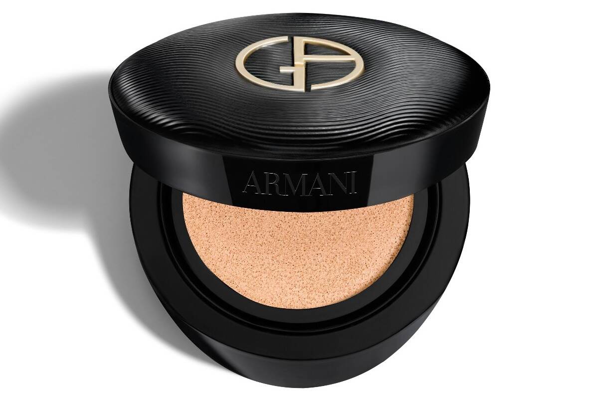 アルマーニ ビューティ25年秋ベースメイク、“光沢シルク”のツヤ肌クッションファンデが誕生 – ファッションプレス アルマーニ ビューティ25年秋ベースメイク、“光沢シルク”のツヤ肌クッションファンデが誕生 - ファッションプレス