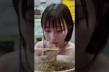 アイドルがすっぴん汗だくで二郎ラーメン食べるだけの動画　#藤宮もな