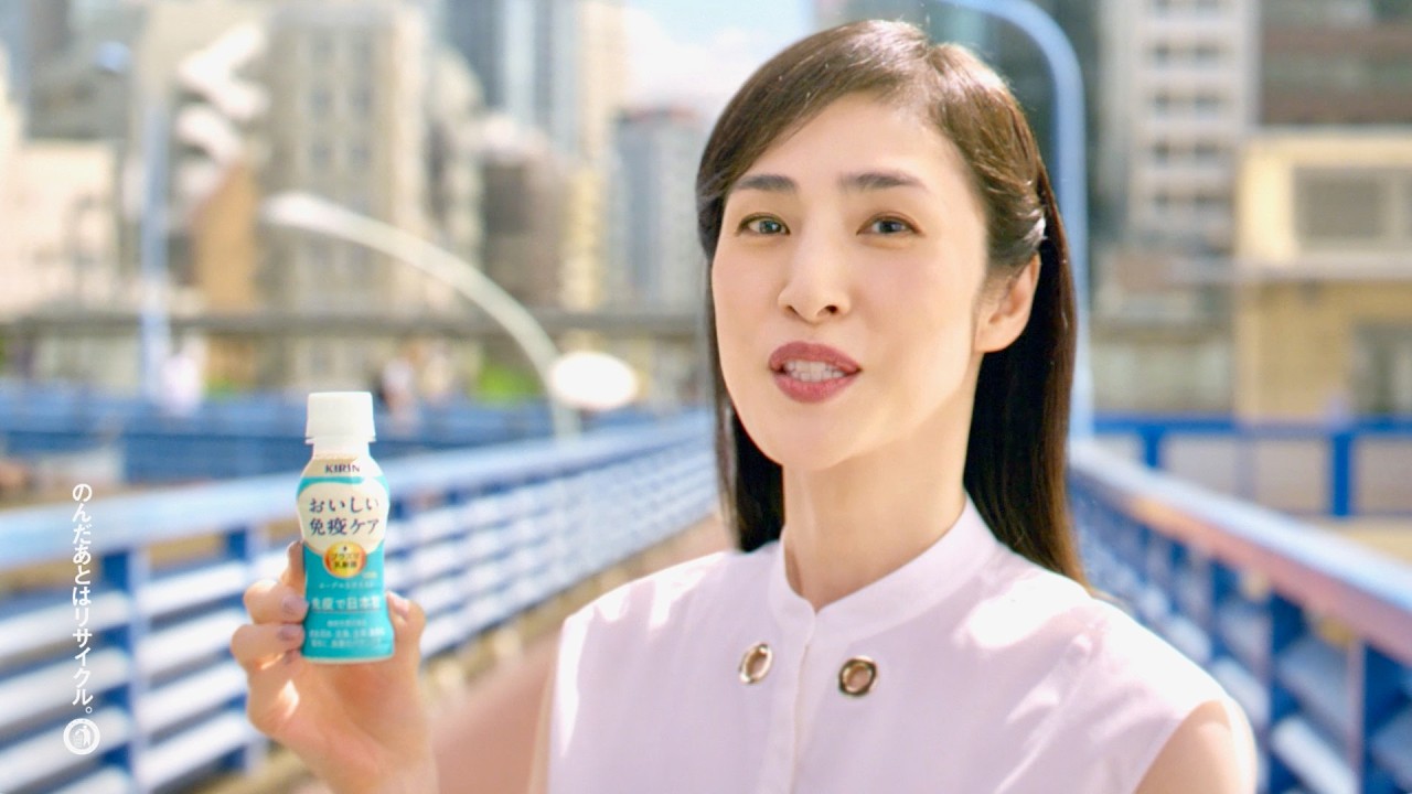 天海祐希、猛暑で夏バテ気味の広瀬アリスへ颯爽と免疫アドバイス/キリン おいしい免疫ケア CM+インタビュー 天海祐希、猛暑で夏バテ気味の広瀬アリスへ颯爽と免疫アドバイス/キリン おいしい免疫ケア CM+インタビュー