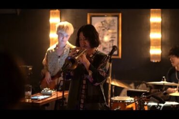 Reiya The P.A.V.E. - Lucky Cookie (Live at Electrik Jinja)