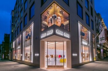 ブランドの精神を体現。ロンドン・ニューボンドストリートのミュウミュウ旗艦店がリニューアルオープン | FASHION | FASHION HEADLINE