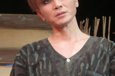 新宿梁山泊第79回公演　唐十郎初期作品上演「愛の乞食」「アリババ」公開舞台稽古取材会に出席した安田章大