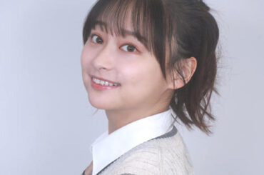 影山優佳（2025年撮影）