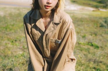 日向坂46富田鈴花1st写真集、新たに先行カット2枚解禁　世界遺産までのロードトリップ | ORICON NEWS | 国内海外のニュース