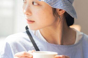 梅雨も爽やかに！これからのシーズンはブルー×ホワイトを着ましょう【FUDGE FRIEND おしゃれさんの毎日コーディネート vol.540｜田中真里奈】 | FUDGE FRIEND | ファッション