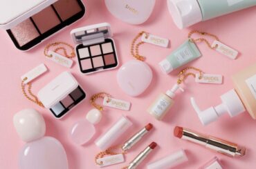 「SNIDELミニチュアコレクション」がガシャポンに登場! 「SNIDEL BEAUTY」コスメを再現 | ニコニコニュース