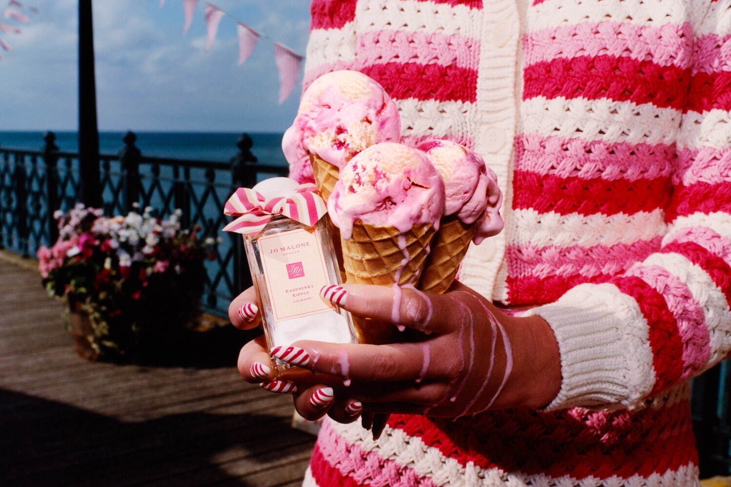 「ラズベリー リップル コロン」30mL 12,430円、100mL 24,750円＜数量限定＞