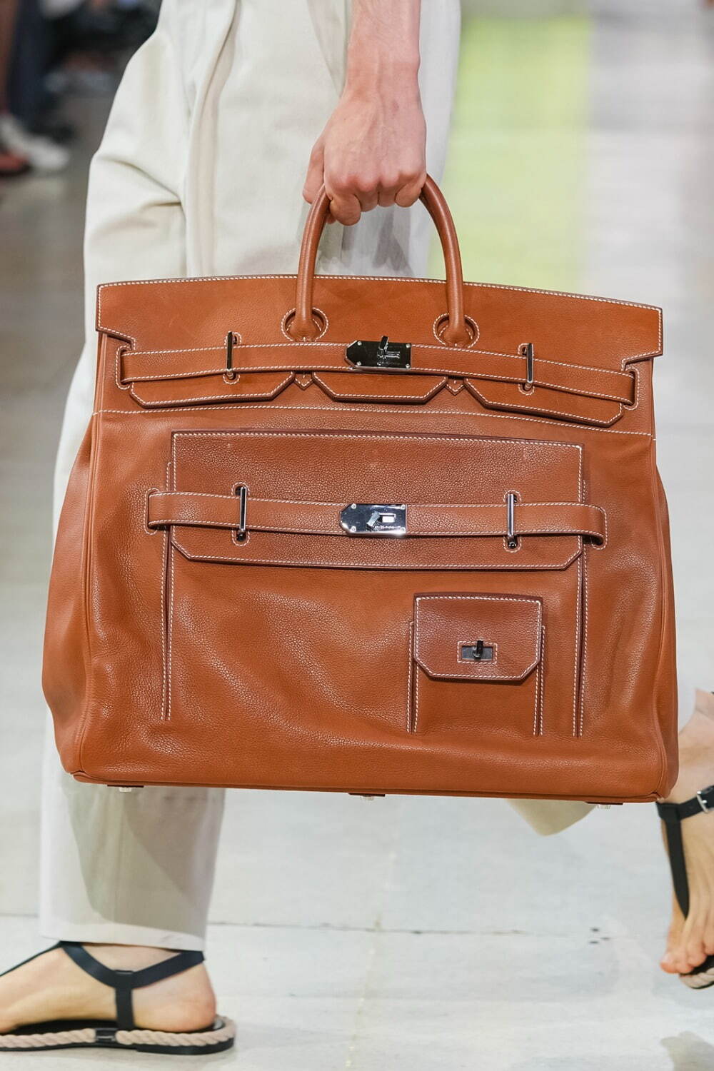 エルメス 2026年春夏メンズコレクション、軽く涼やかな夏の装い｜写真36