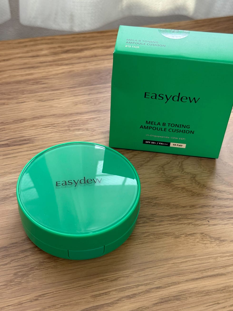 「イージーデュー（easydew）」 メラb トーニングアンプルクッション