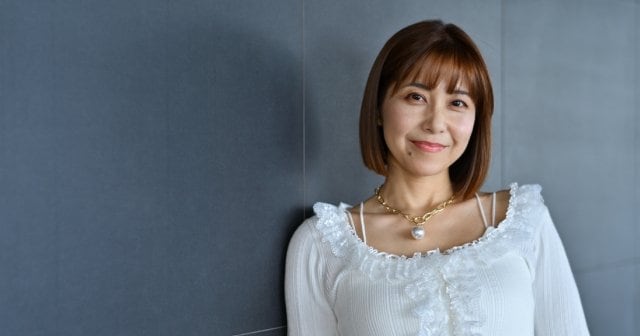 人気絶頂23歳で芸能界引退…プロ野球選手の妻になった元アイドル「主人の活躍にカープと広島市民の運命が…」中條かな子がプロポーズされるまで – プロ野球 – Number Web