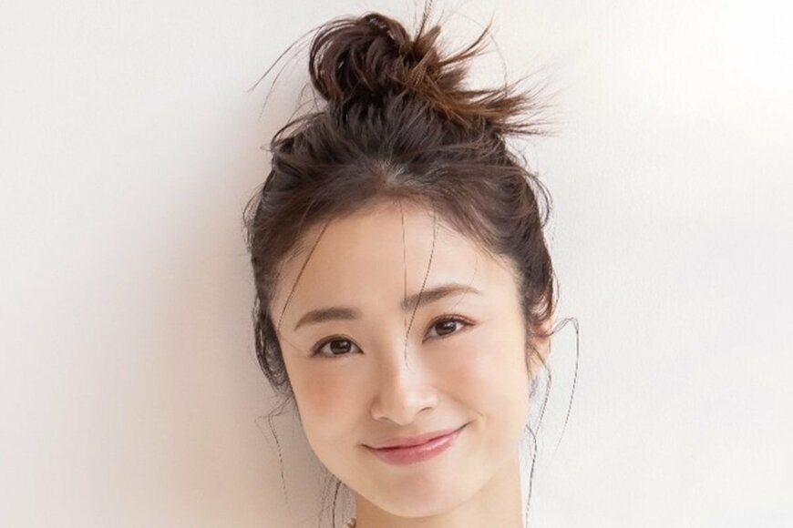「え！？上戸彩？」別人級の”薄メイク”にネット驚がく「別人にしか見えない」「絶対に気付けなーい」吉田沙保里＆澤穂希と最強女子会