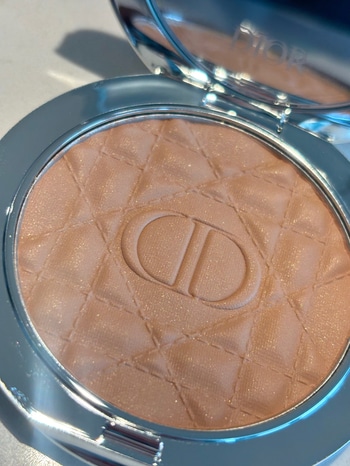 日本未発売【DIOR（ディオール）】のブロンザーは「おしゃれ顔」になれる名品。海外旅行のお土産にもぴったり！_img3