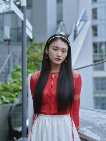 櫻坂46山崎天、「adidas Originals」スニーカーの広告に起用　フェミニン＆カジュアルな2wayスタイル【コメントあり】
