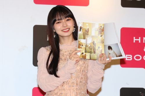 アンジュルム 上國料萌衣が語るアイドルの“素の笑顔”の魅力。卒業直前ラスト写真集で解禁！飾らない美しさにファン歓喜