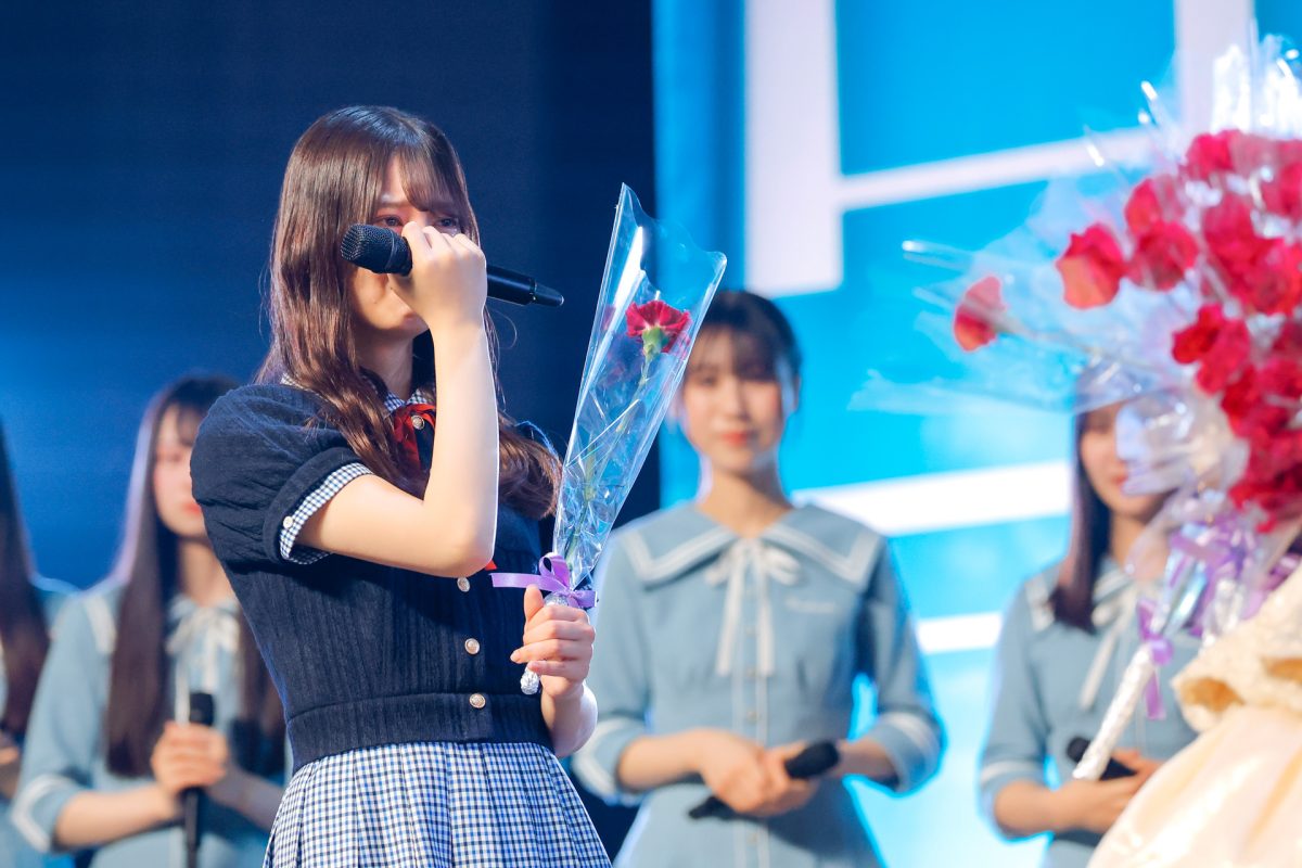 日向坂46 富田鈴花、卒業セレモニー開催！「幸せ以外の何物でもありません！」