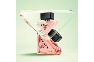 プラダ ビューティから新作「パラドックス ヘアミスト」が登場　ツヤのあるふんわりとした髪印象へ