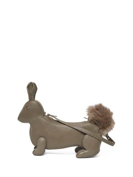 ブラウンのラビットバッグ