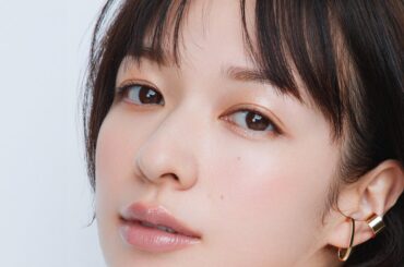 自由な発想で色を重ねる、アイメイクの新たな愉しみ。SUQQUの人気単色アイシャドウが刷新 | マキアオンライン | 美容雑誌『MAQUIA（マキア）』公式ビューティサイト