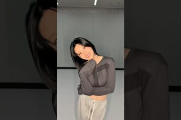 𝒀𝑬𝑱𝑰’𝒔 𝒅𝒂𝒏𝒄𝒆 𝒌𝒆𝒆𝒑 𝒕𝒂𝒌𝒊𝒏’ 𝒂𝒍𝒍 𝒐𝒇 𝒎𝒚 𝑨𝒊𝒓—̳͟͞͞♥ #ITZY #YEJI #예지 #YEJI_AIR