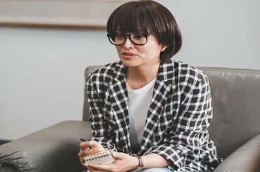 赤江珠緒、古巣ABCドラマで“俳優出演” 『朝山家』冒頭メガネ姿「お見逃しなく〜」【コメント全文】