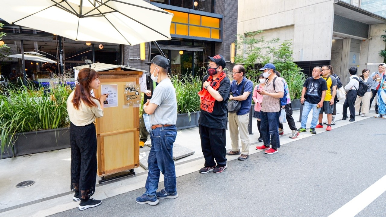 開店→即長蛇の列!100キロ超え屋台を引く27歳おにぎり美人の大阪出張販売2日目に密着 開店→即長蛇の列!100キロ超え屋台を引く27歳おにぎり美人の大阪出張販売2日目に密着