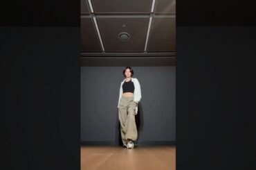 “Golden” Challenge by #YEJI #ITZY #예지 #kpopdemonhunters #Netflix #huntrix #golden @Netflix