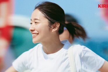 堀田真由、白Tシャツ姿で駆け抜ける　屋台の準備に大忙し!?　「キリン 氷結」新CM「氷結 夏祭りの準備篇」