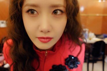 융-카이브 | 선지는.. 이런 아이입니다😈 | ‘악마가 이사왔다’ 포스터 촬영 비하인드