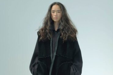 ブラン ワイエム 2025年秋冬コレクション、クラシックに見出す“モード” - ファッションプレス