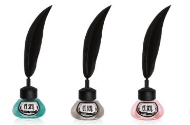 文学モチーフ「羽根ペンネイルポリッシュ」に凪良ゆうの小説カラー、すりガラスマット＆ざらりラメ - ファッションプレス