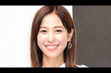 ＜鷲見玲奈＞「実家のおひなさまを何年ぶりかに出してもらいました」　娘とのツーショット披露　「立派なひな飾り」「とてもすてき」の声