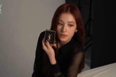 TWICE SANA×YSL BEAUTY FOR COUTURE MINI CLUTCH "WILD COLOR EXPLORE"