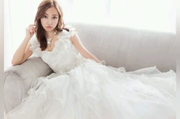 元AKB48小嶋真子がウエディングドレス姿公開　俳優夫を見つめる後ろ姿も