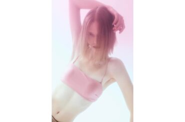 ワコール プレミアム、スタニングルアーとの協業ラインをスタート　「洋服が生きる下着」を展開