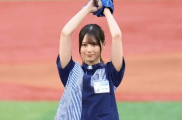 22歳美女の"魔球"に騒然「一体何者なんだ」　まさかの握り…手元に注目「マジ？」 | Full-Count