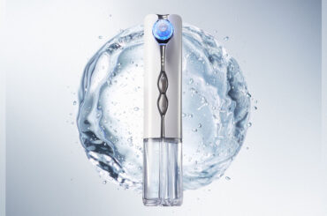 「リファ」の新美容機器は“毛穴からのエイジングケア”　ファインバブルテクノロジーを応用 - WWDJAPAN