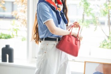 《シンゾーン》の白パンツはシルエット最強。トリコロールカラーでマリンスタイルに【FUDGE FRIEND おしゃれさんの毎日コーディネート vol.555｜うさみ】 | FUDGE FRIEND | ファッション