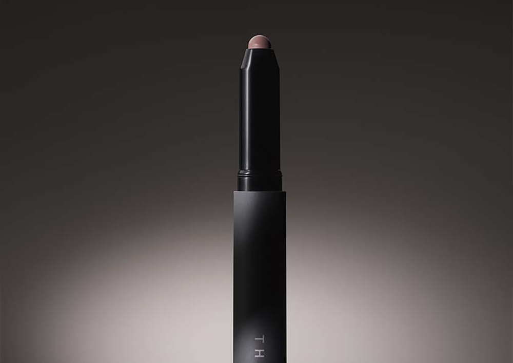 THREEがベースメイクに生命を吹き込む“光のパレット”と“影のスティック”をリニューアル発売！