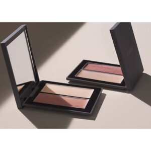 THREEがベースメイクに生命を吹き込む“光のパレット”と“影のスティック”をリニューアル発売！