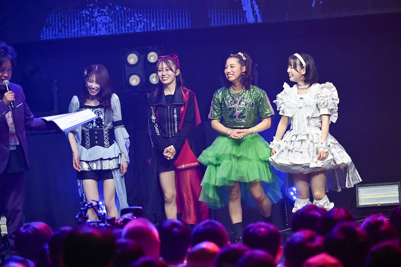 左から七海花菜(LarmeR)、辰巳さやか(NEO JAPONISM)、坂本遥奈(TEAM SHACHI)、あいす(iLiFE!)