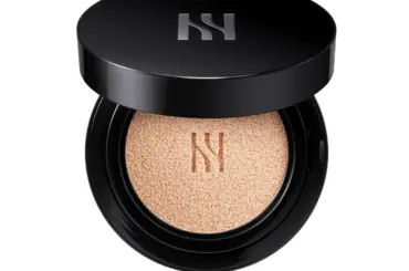 HERAクッションファンデ新色！夏の余韻を纏う“アンバー”で立体美肌を叶える完全ガイド