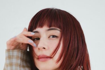 子育て、起業、スキンケア。「35歳、“なんとかなるかも”って思えた」白濱イズミの今 | Vogue Japan