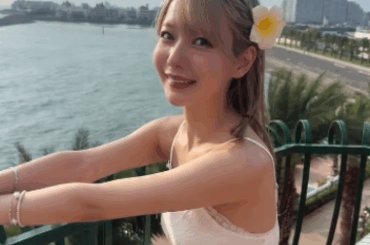 スレンダーボディにタイトキャミワンピが映える！美女アイドルの、"彼女と沖縄旅行"風ムービーにファン悶絶！？ | 話題の投稿 | スポーツブル (スポブル)