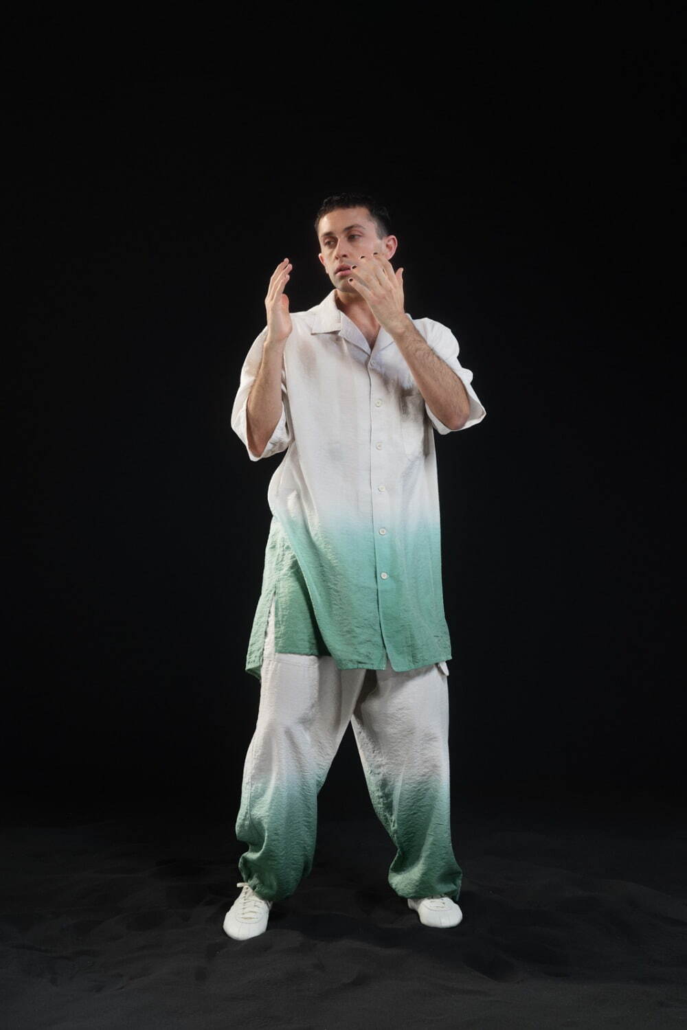 Y-3 2026年春夏コレクション、身体の躍動と変化が繋ぐファッションとスポーツ｜写真15