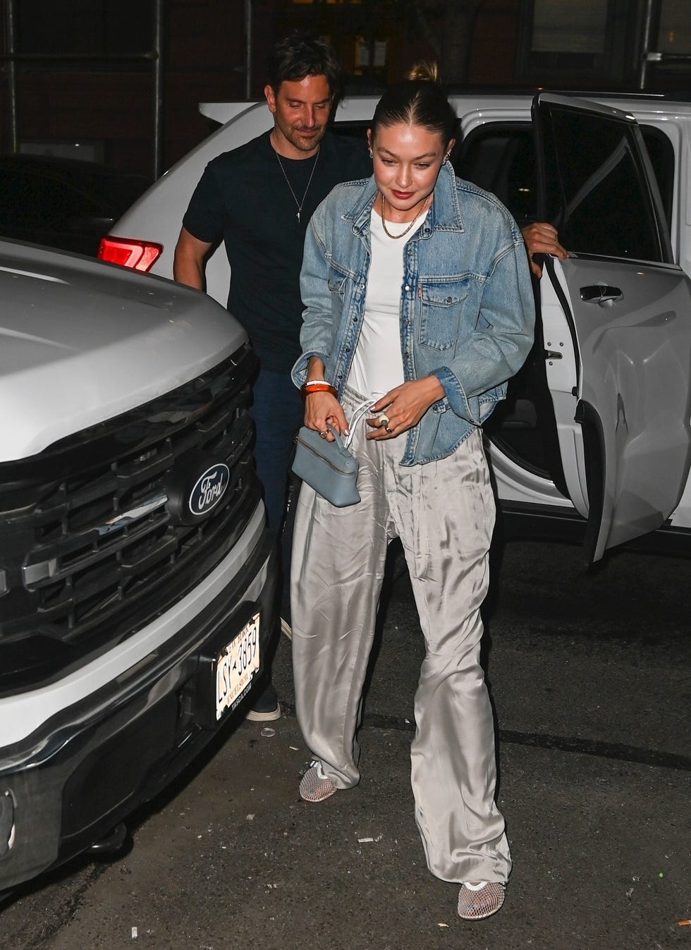 new york, ny gigi hadid and bradley cooper were seen leaving a popular korean steakhouse in new york city, sparking speculation about their dinner plans. pictured: gigi hadid, bradley cooper backgrid usa 14 june 2025 byline must read: beautifulsignatureig / backgrid usa: +1 310 798 9111 / usasales@backgrid.com uk: +44 208 344 2007 / uksales@backgrid.com *uk clients pictures containing children please pixelate face prior to publication*