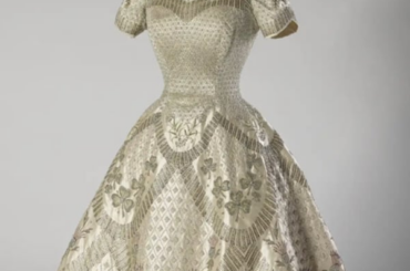 エリザベス女王のファッション展、来年ロンドンで開催予定 - FashionNetwork 日本