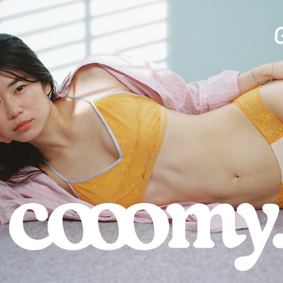 女性